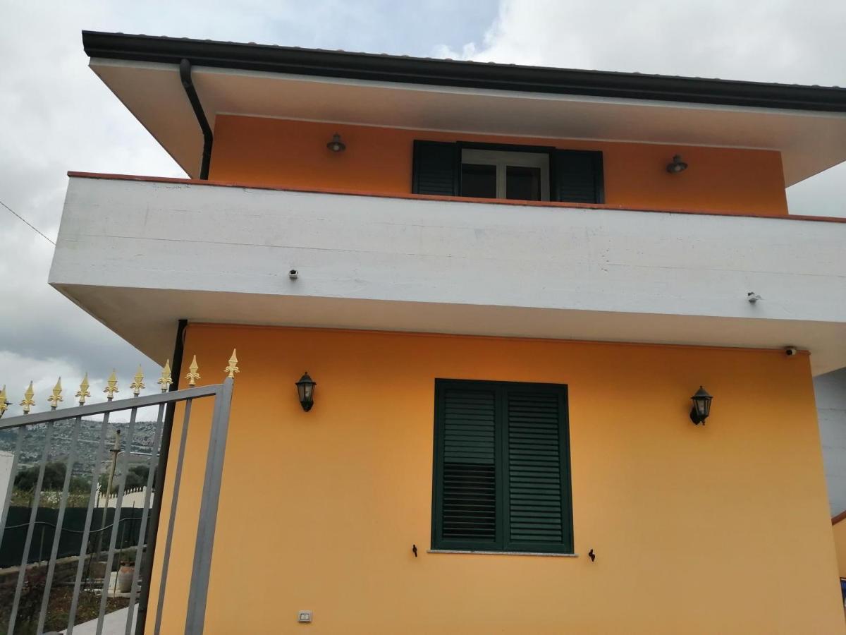 Villa Caterina Solarino المظهر الخارجي الصورة